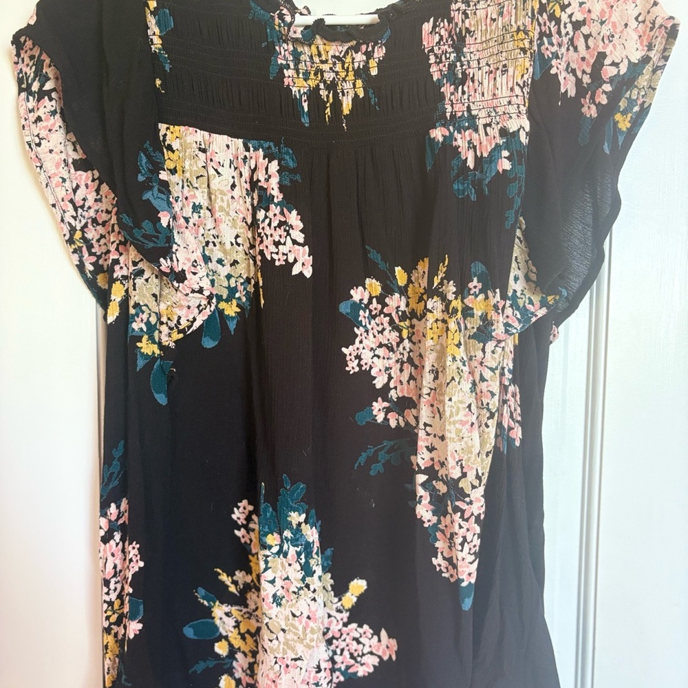 Maurices Black Floral Print Flutter Sleeve Blouse